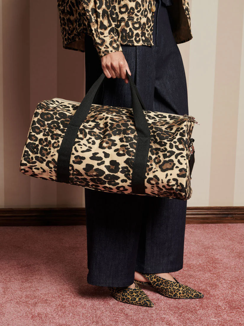 Conrad Leopard Holdall Bag - Image 3