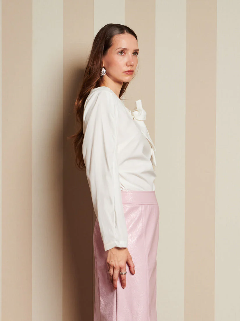 <b>DREAM</b> Lantern Bow Blouse - Image 2