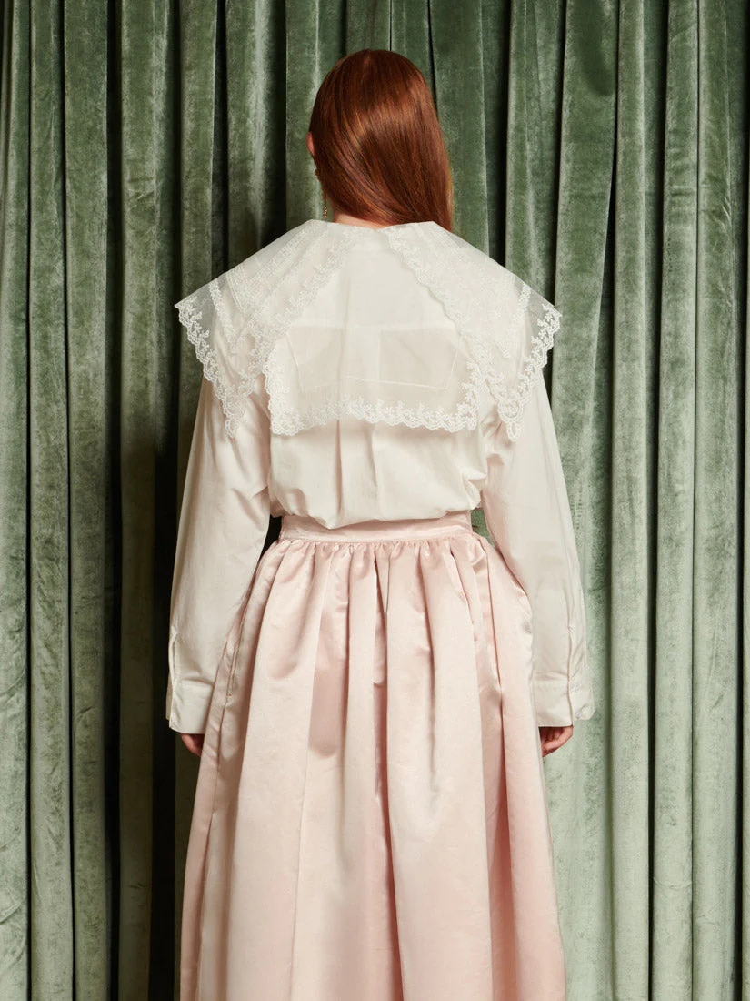 <b>DREAM</b> Motion Collar Blouse - Image 3