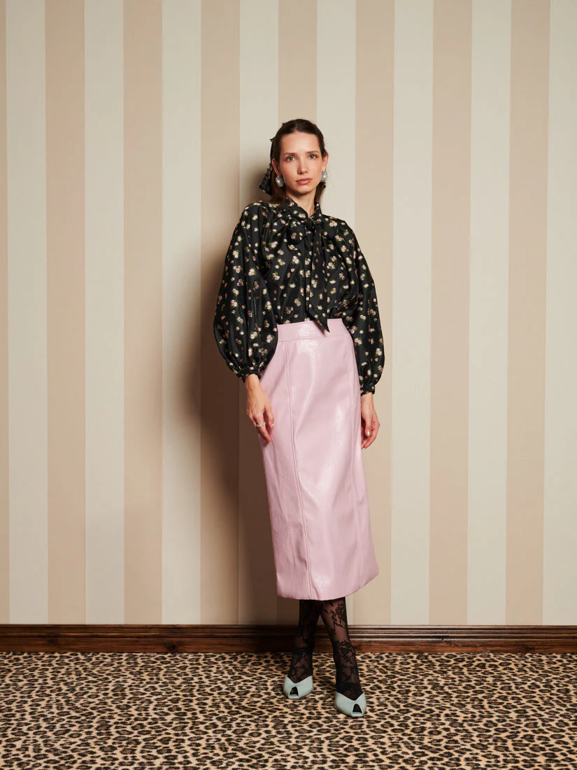 <b>DREAM</b> Tea Rose Jacquard Bow Blouse - Image 4